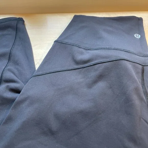 Lululemon In Movement Crop 23" Leggings Black - Picture 6 of 9